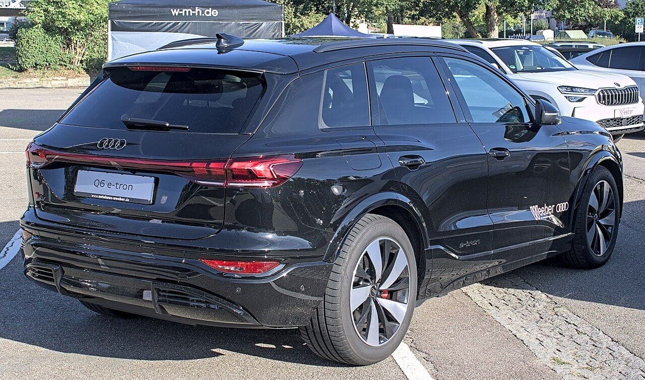 Audi Q6 SUV e-tron quattro