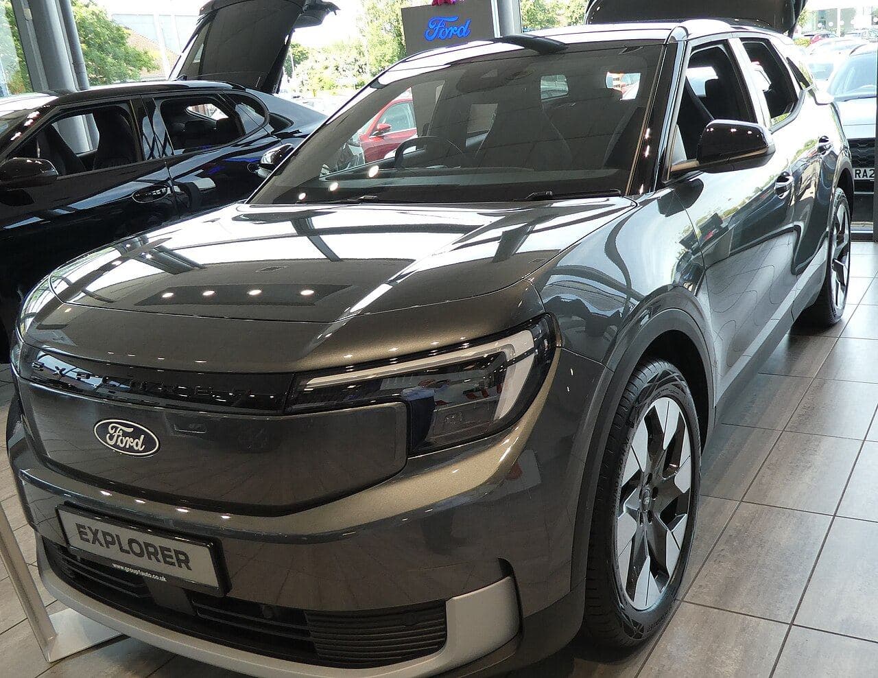 Ford Explorer Select 58 kWh RWD