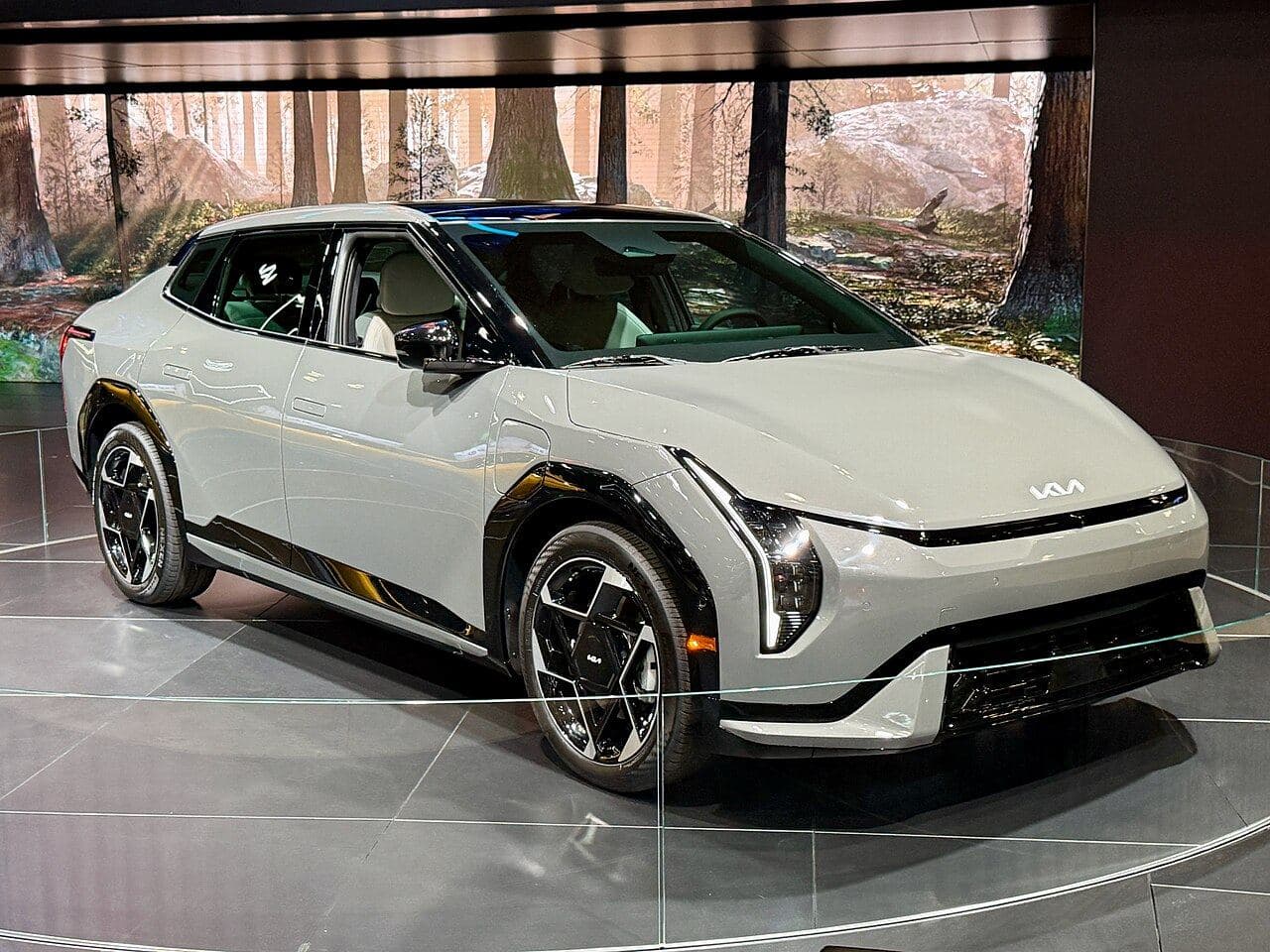 Kia EV4 81.4 kWh Uzun Menzil