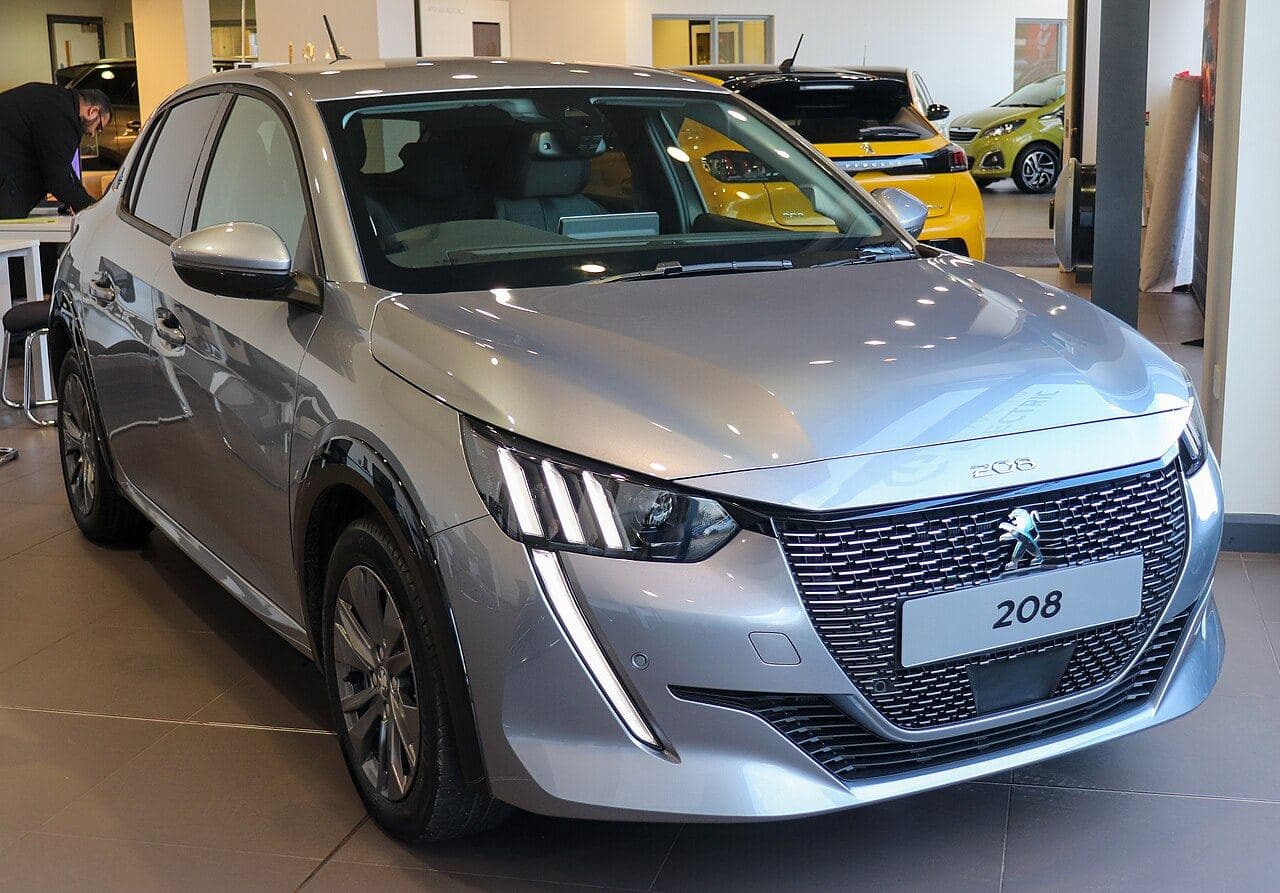 Peugeot E-208 51 kWh