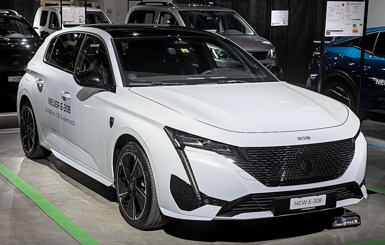 Peugeot E-308 51 kWh
